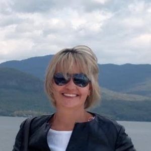 Meet your Posher, Christine